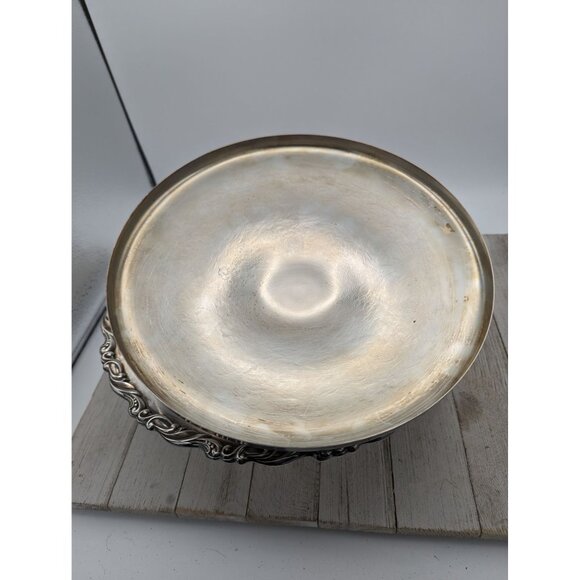 Wm A Rogers By Oneida Ltd Silversmiths 10” Dish Pedestal Bowl w/ Lid Etched - Picture 4 of 12